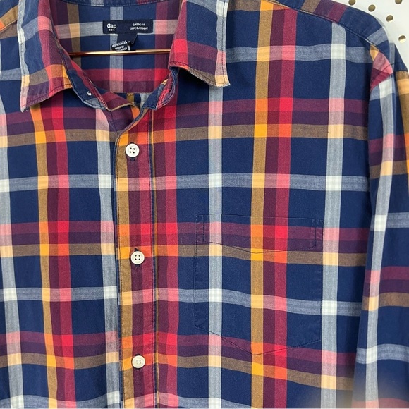 Gap Classic Fit Madras Plaid Button Up Shirt - Picture 3 of 8